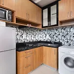 Stay With Felicia, Retired. 60Sqm 1Br Apt