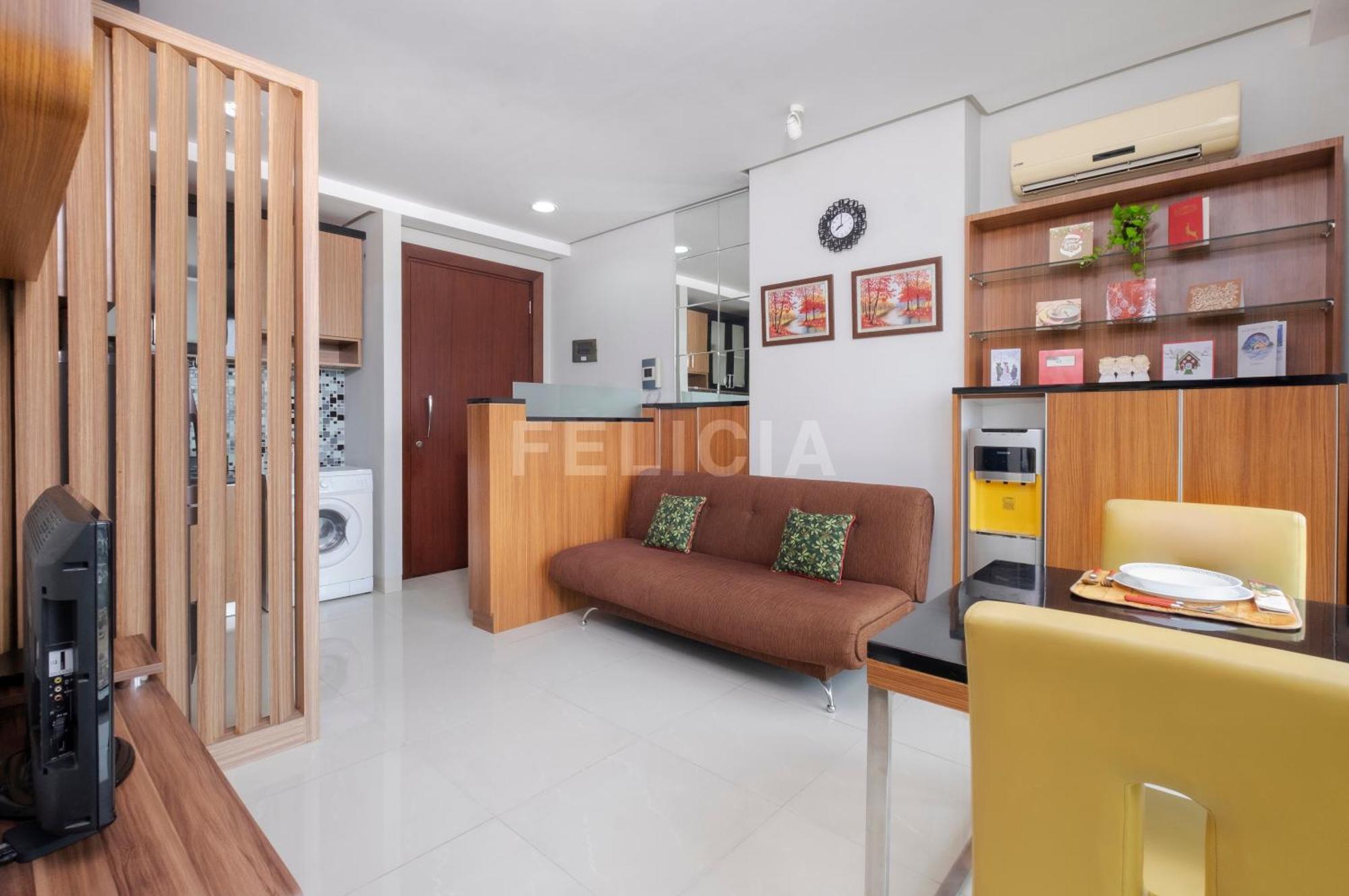 With Felicia, Retired. 60sqm 1br * Jakarta